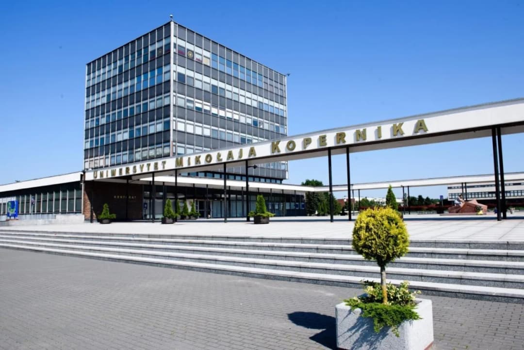 Uniwersytet Kopernika w Toruniu: Historia, kierunki i życie studenckie Uniwersytet Kopernika w Toruniu: Historia, kierunki i życie studenckie