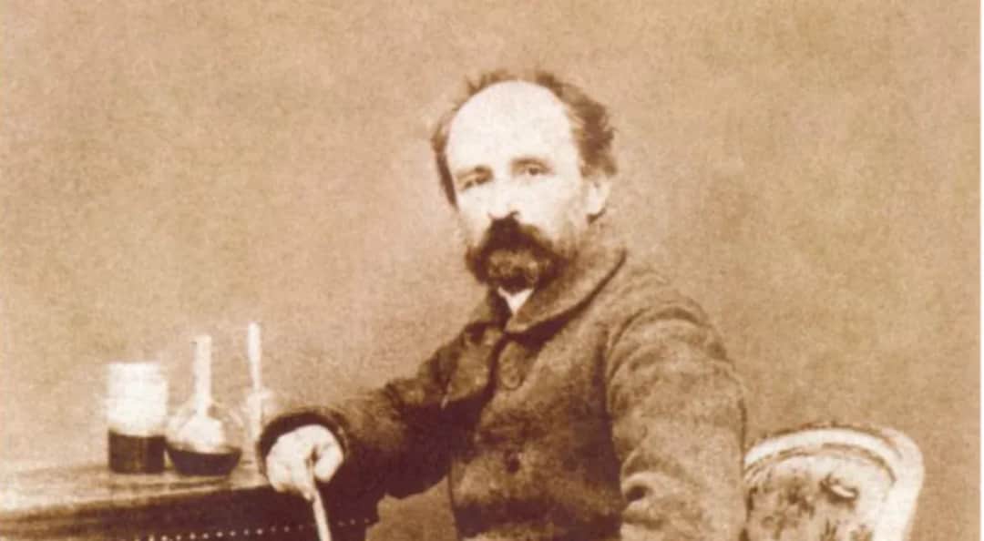 Kto odkrył ropę naftową i jak zmieniło to przemysł naftowy?